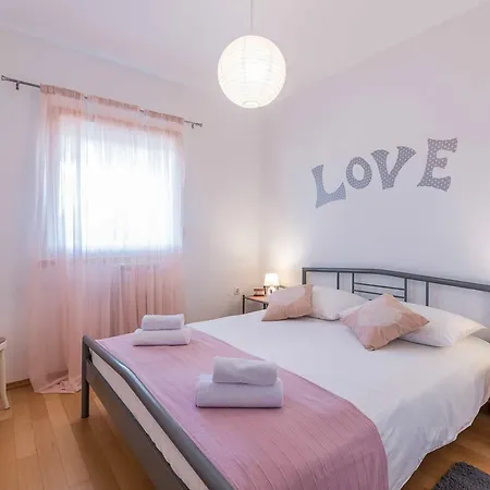 Thea Apartmán
